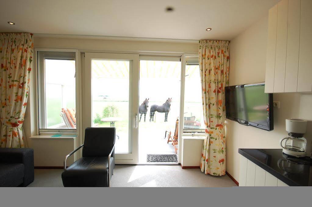 The Sunset Apartments Hollum  Esterno foto
