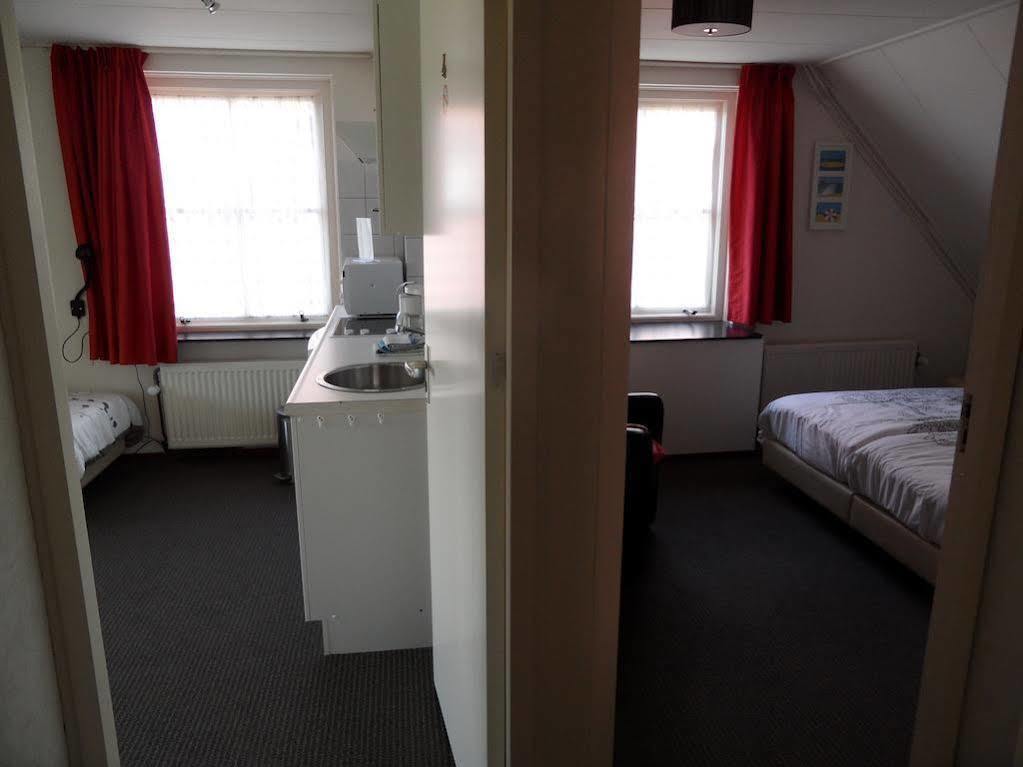 The Sunset Apartments Hollum  Esterno foto