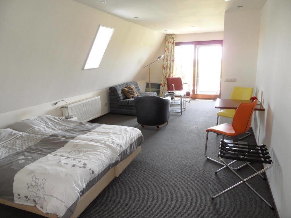 The Sunset Apartments Hollum  Esterno foto