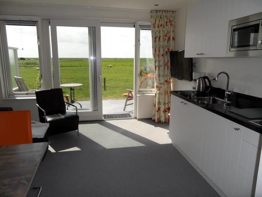 The Sunset Apartments Hollum  Esterno foto